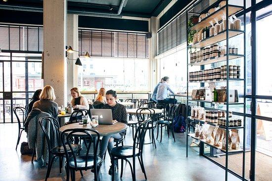 Vlaamsch Broodhuys Stadionplein